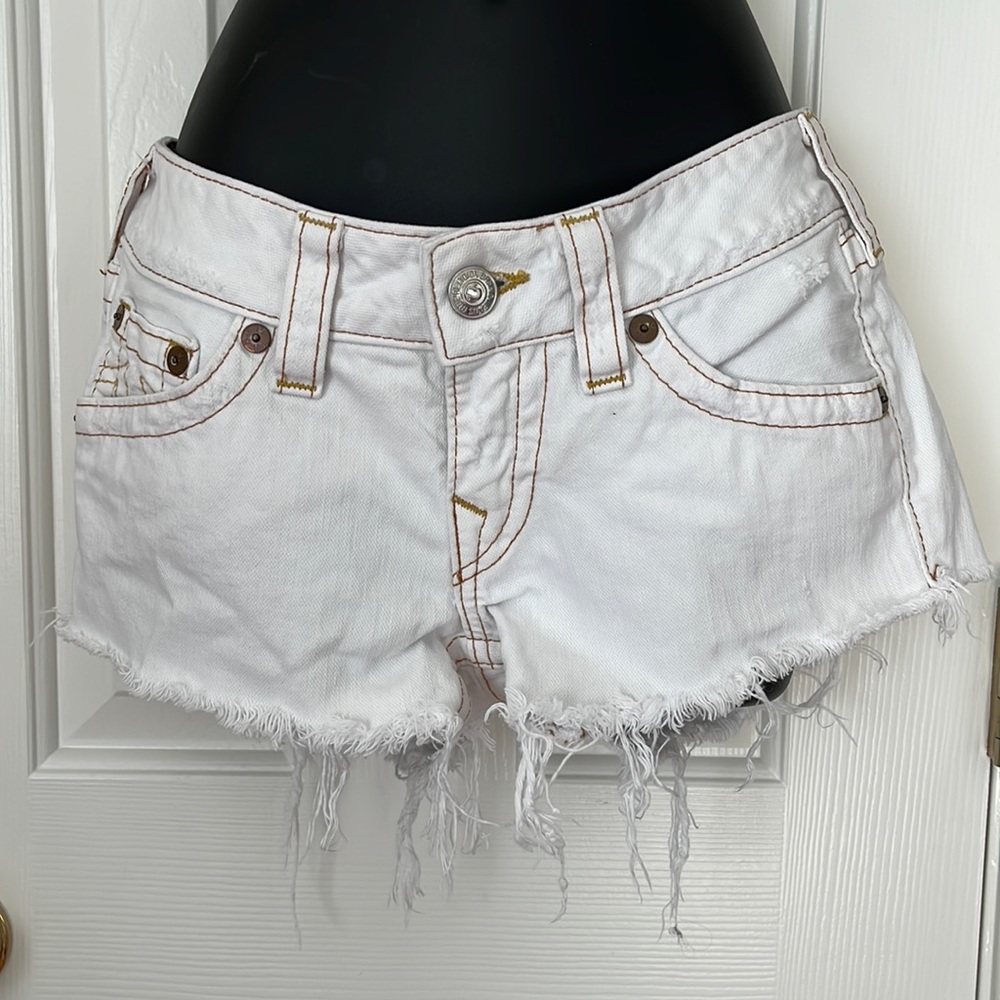 SOLD - TR Keira White Cut-Off Shorts